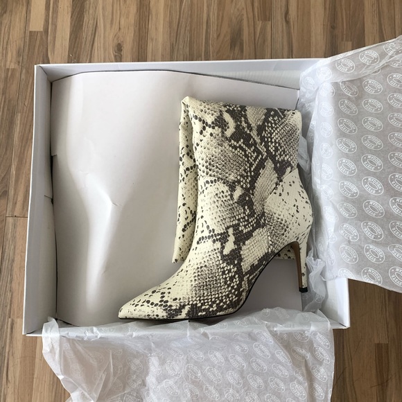 Steve Madden Kinga Knee High Boot - Picture 6 of 8